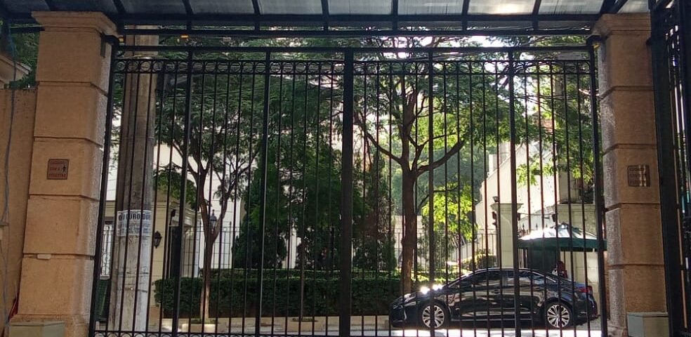 Clausura de veículos com TAG e leitora facial: vale a pena?